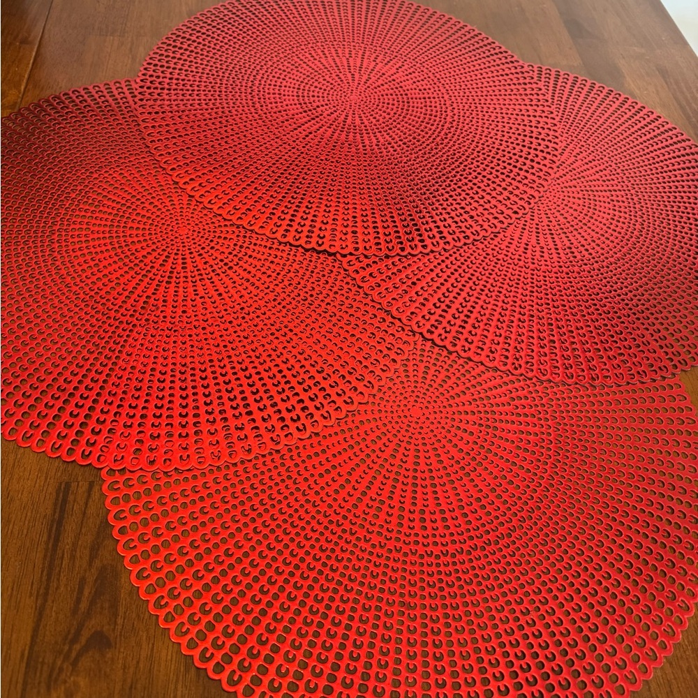 Placemats Vibrant Red Circular 16”
